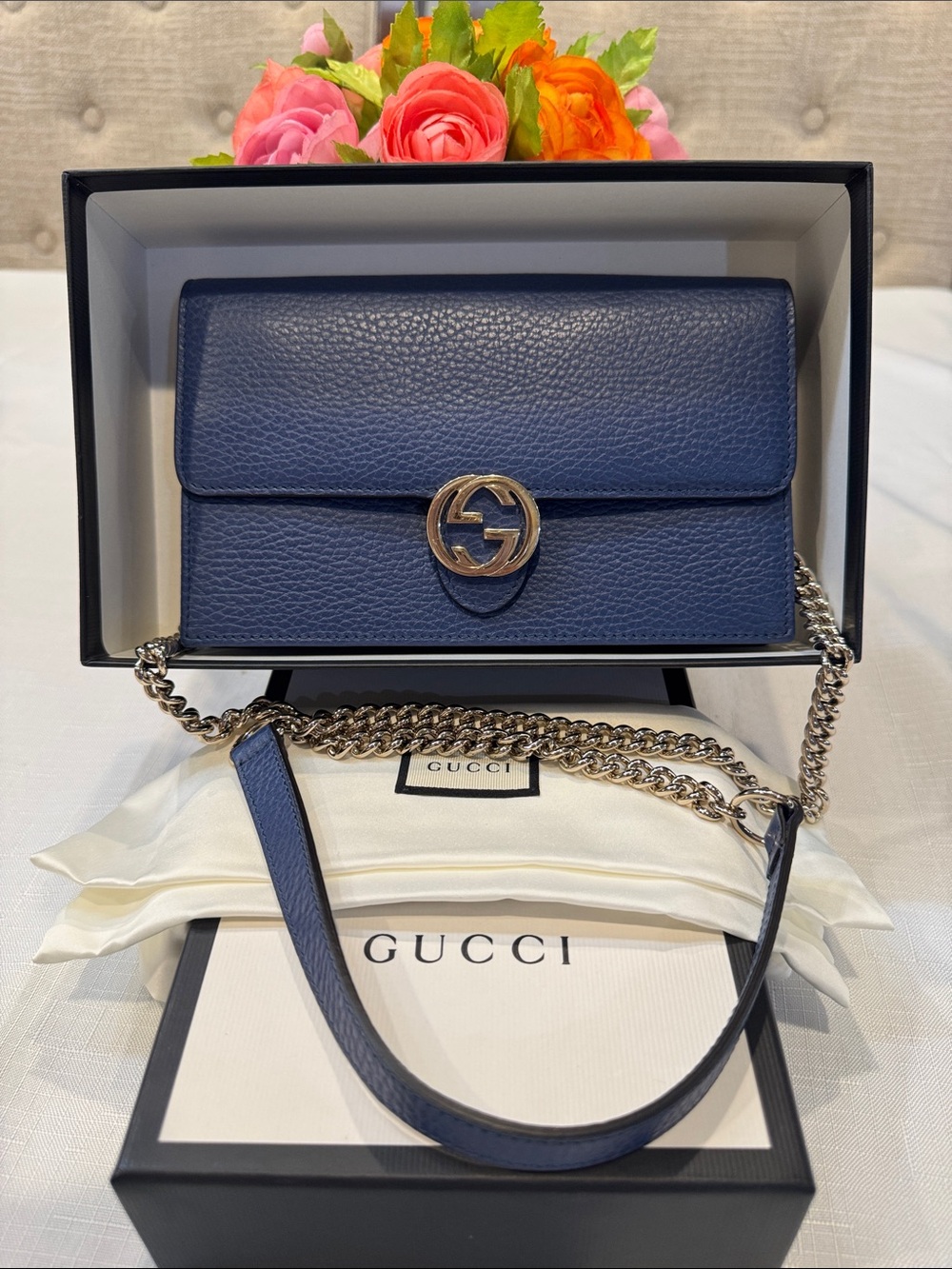 NWOT Gucci Navy Blue Pebbled Leather Crossbody with Gold GG Accent